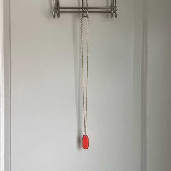 KENDRA SCOTT Reid Pendant Necklace - Picture 6 of 7